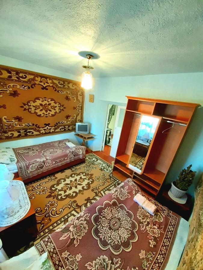 Guesthouse Kishimzhan Talas Esterno foto