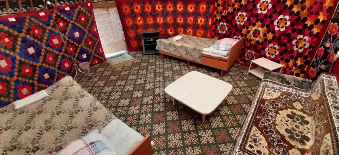 Guesthouse Kishimzhan Talas Esterno foto